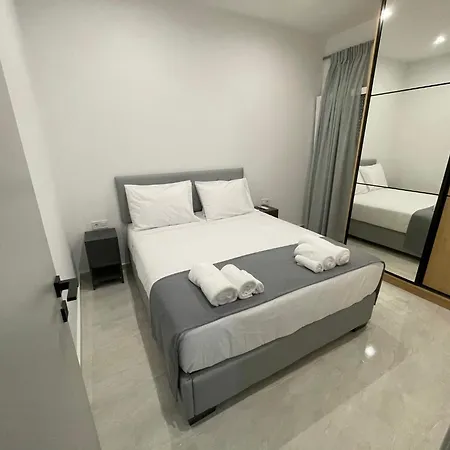 Your Place !! - 102 La Canea