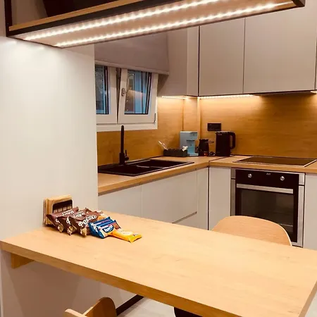 Your Place !! - 102 La Canée