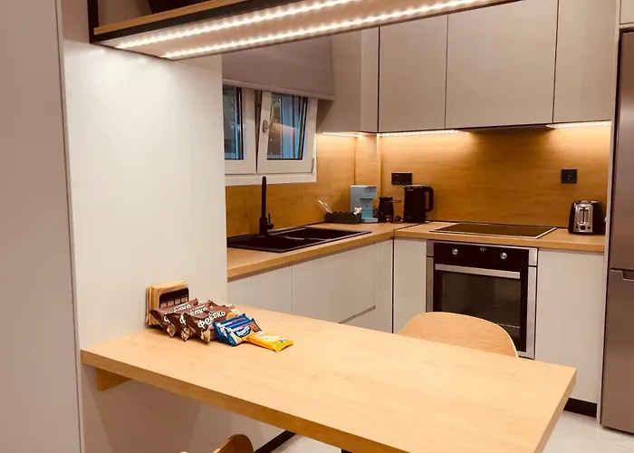 Your Place !! - 102 La Canée